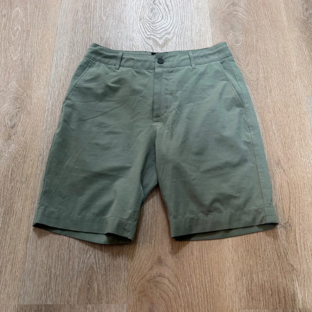 Faherty All Day Shorts Mens 29 Olive Green Hybrid Boardshorts Stretch 8